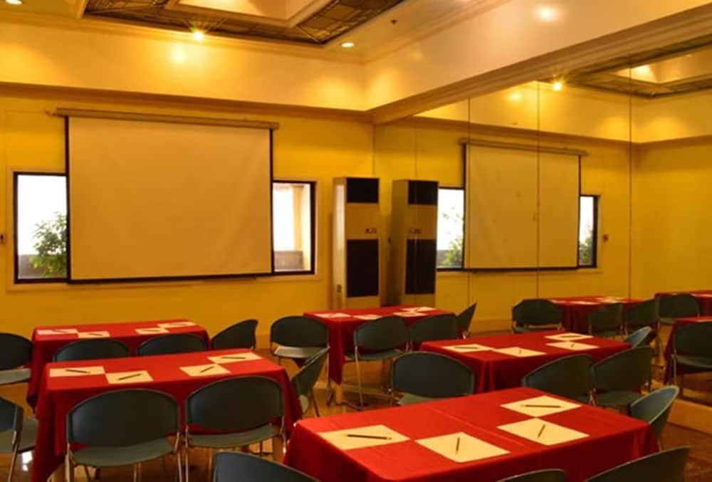 Bsa Mansion Condotel Makati City Bagian luar foto